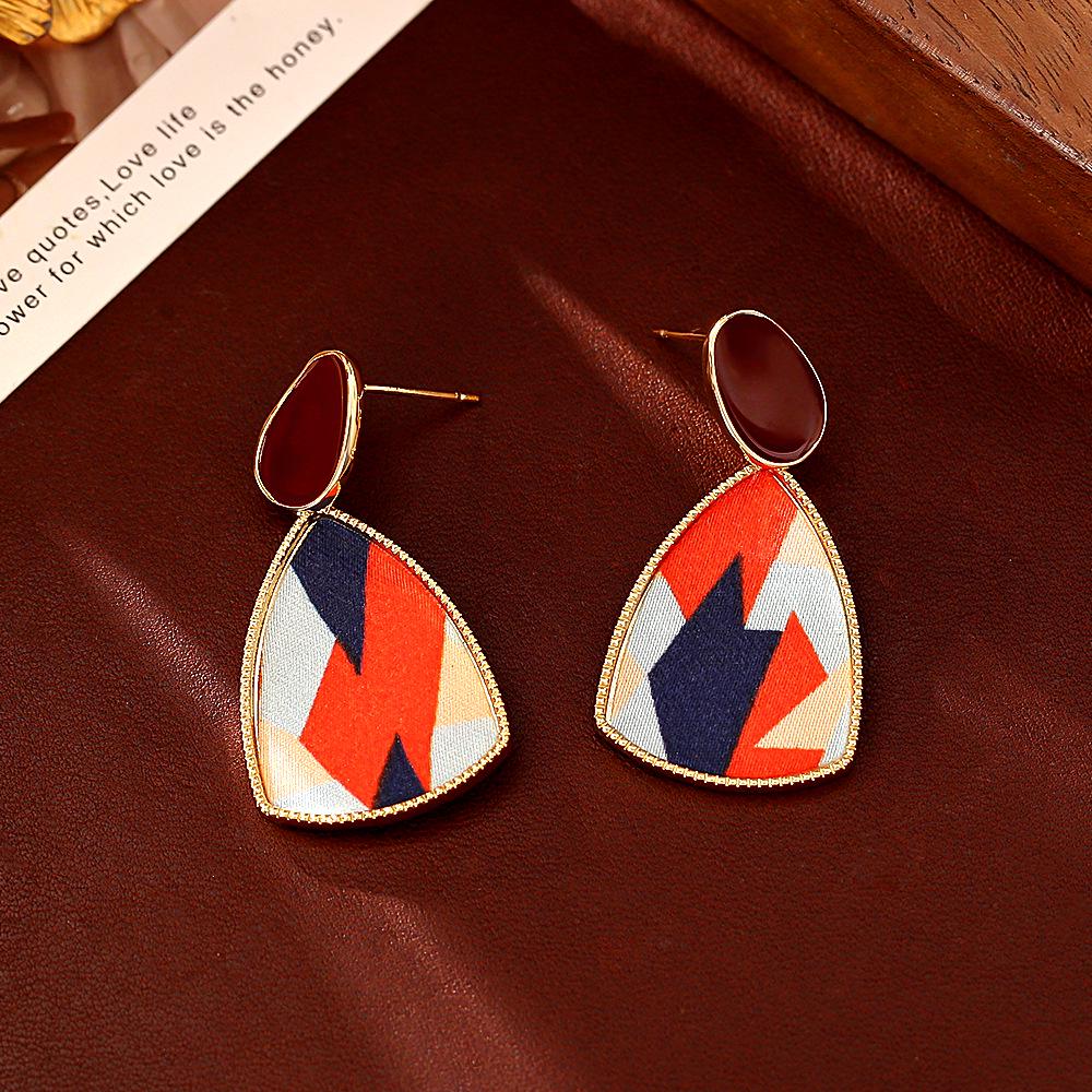 Maillard Coffee Enamel Drop Earrings - Vintage Hong Kong Style, High-End Fabric Pendants for Fall & Winter