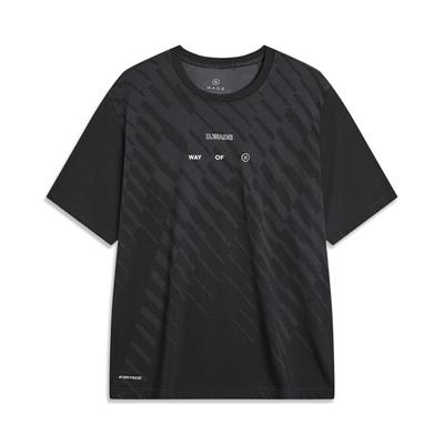 Camiseta Masculina Manga Curta Gola Redonda Estampa de Letras Série Wade Secagem Rápida Antibacteriana Ombro Caído Tops Pretos Cinza Fumaça ATST561-1