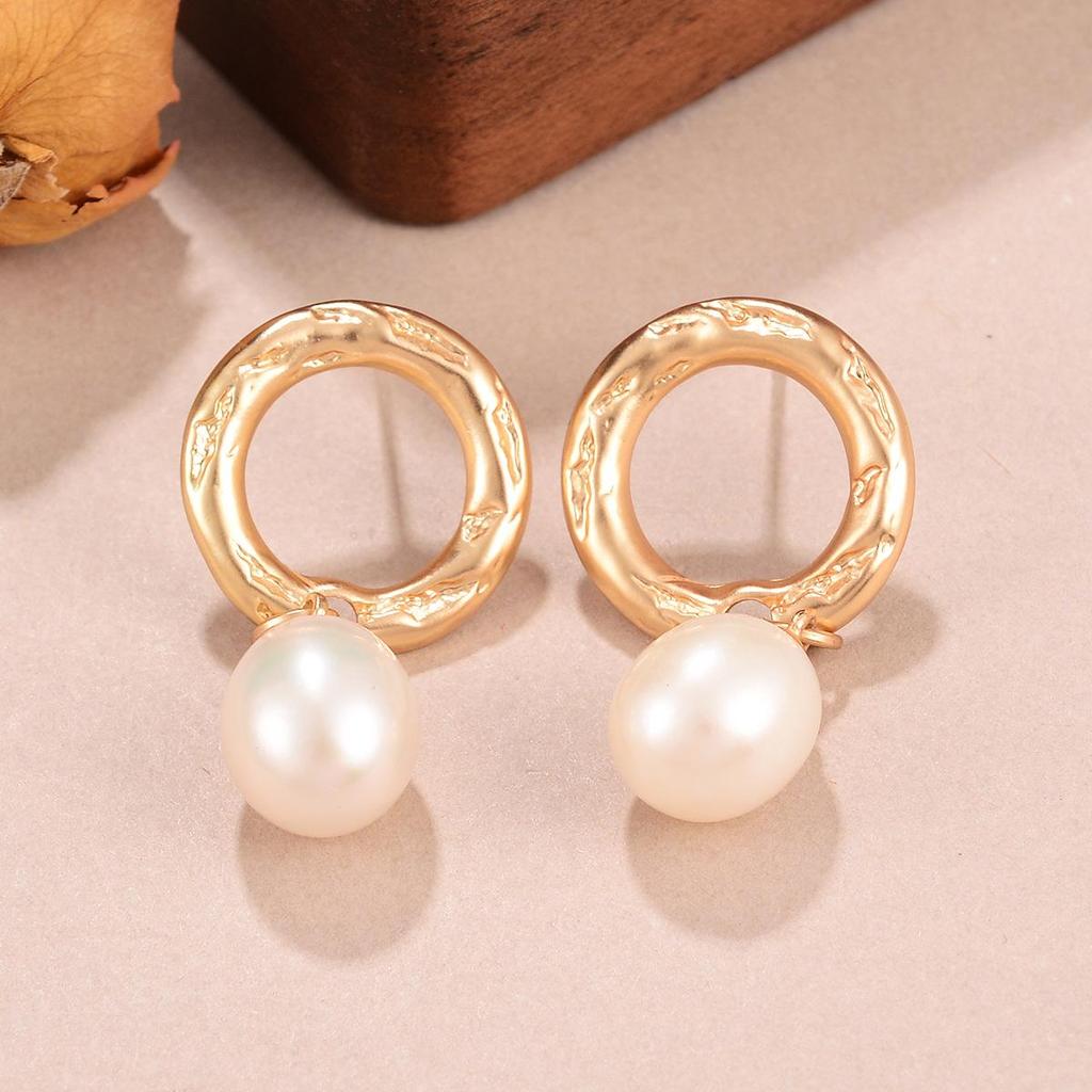 S925 Gold Geometric Circle Stud Earrings with Natural Pearls & Pleated Texture for Women
