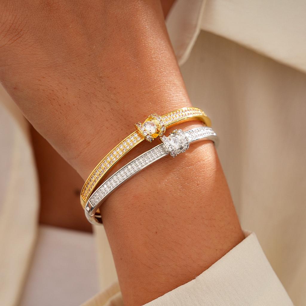 18K real gold electroplated diamond set oval buckle bracelet fashionable exquisite geometric jewelry