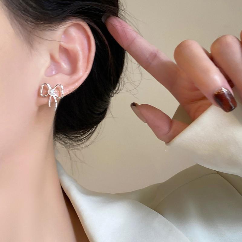 Elegant French Retro Ribbon Earrings: Stylish Ballet Bow Three-Color Design for Women