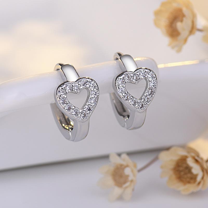 Earrings Cold Wind Retro Geometric Small Heart Simple Ear Buckle Earrings