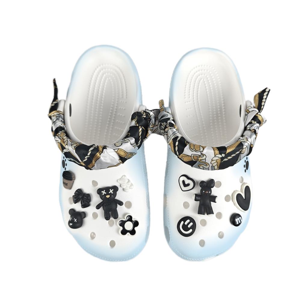 Crocs Crush Clog EVA Hello Smile Slipper Decorative Buckle Hand Painted Graffiti Casual Fashion Versatile Hole Shoes Unisex White