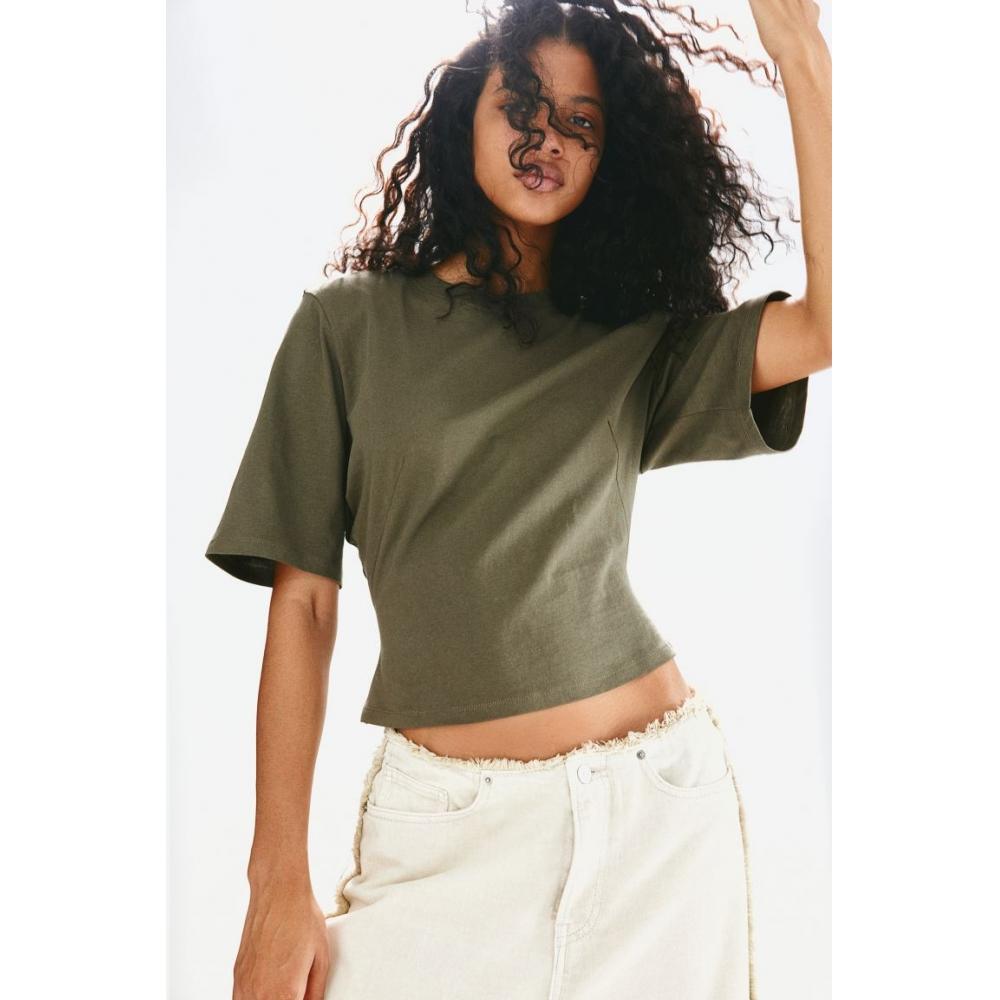 

Футболка HM Shoulder Pad темно-зеленого цвета хаки