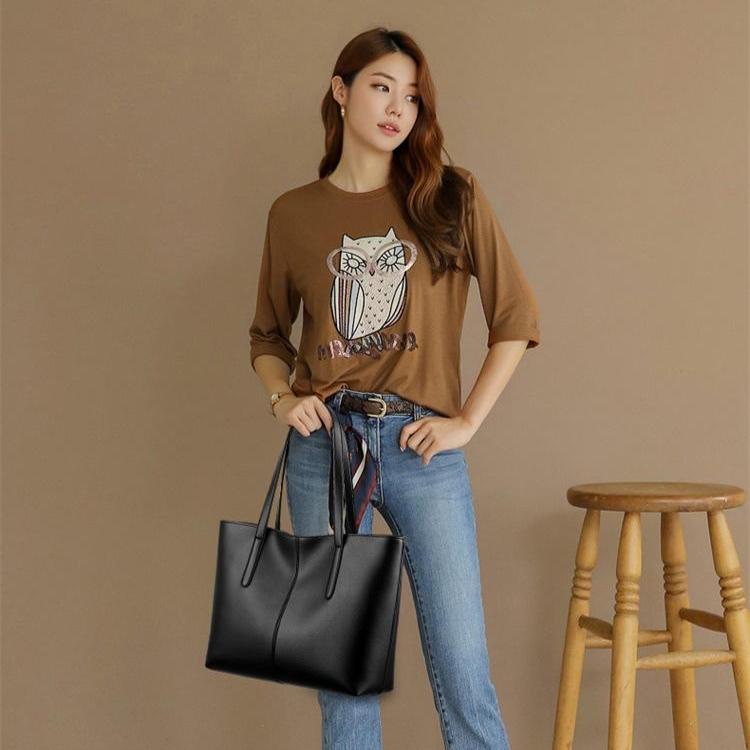 Handbag Large Capacity Women's Bag New Soft Leather Texture Tote Bag Simple Retro Women's Shoulder Bag