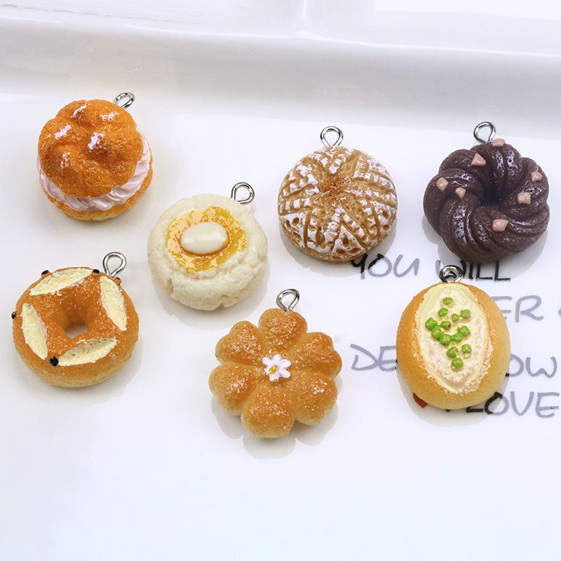12pcs Resin Simulation Food Play Cream Bread Cake Pendant Diy Handmade Bracelet DIY Jewelry Pendants Decoration Accessories