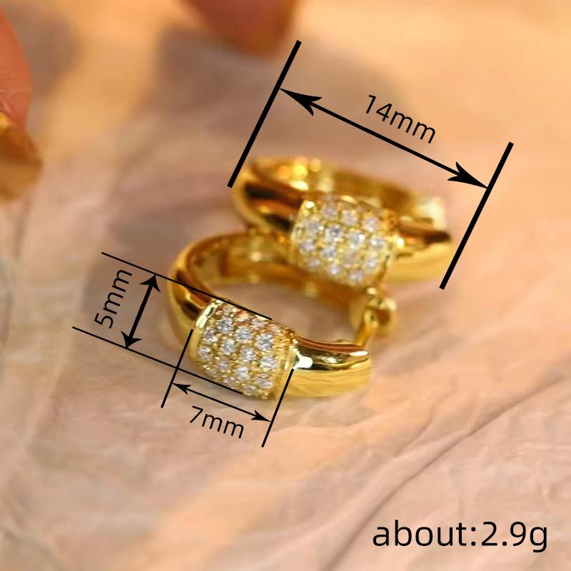 Earrings for women, exquisite and small lady jewelry, French fashion