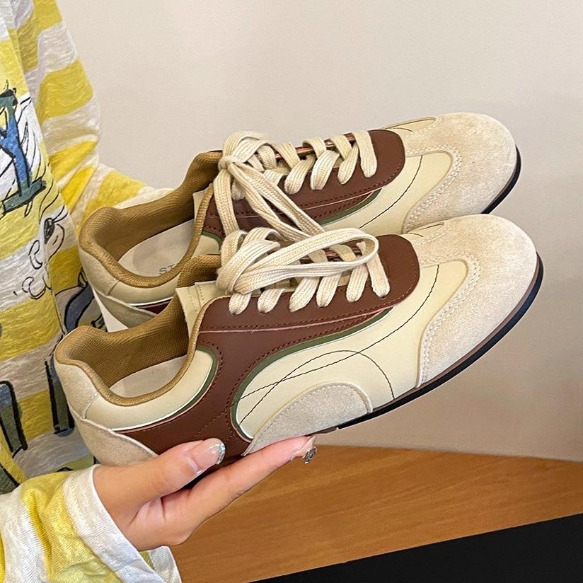 Zhao Ruth has the same retro contrasting color flat-soled German training shoes, Jersey style sports and leisure Forrest Gump board shoes 2025 ne