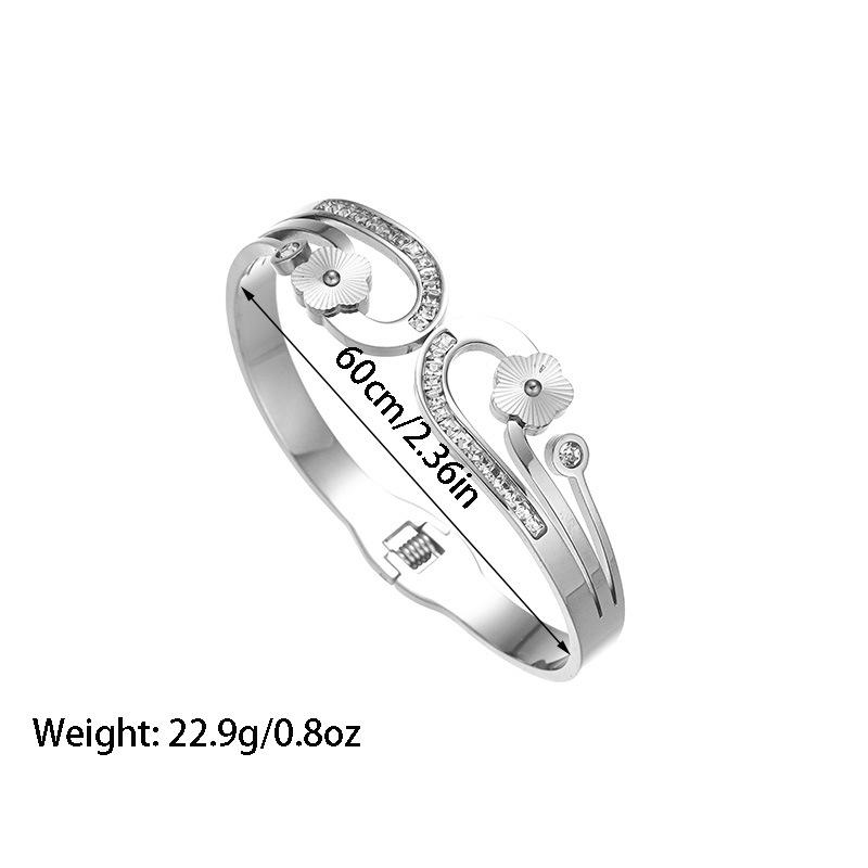 European-American Fashion Rhinestone Titanium Steel Bracelet - Non-Fading Stainless Steel, Simple Open Design.