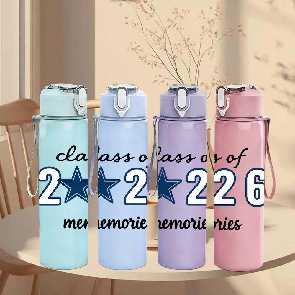 1PC Class Of 26 Memories Text 750ml Color Plastic Sports Water Bottle Leakproof Flip Straw Lid Suitable for Sports Office Home Use