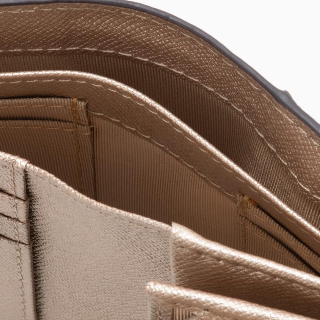 Bifold wallet