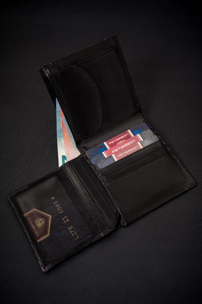 Classic Men's Wallet Made of Natural Leather - Peterson