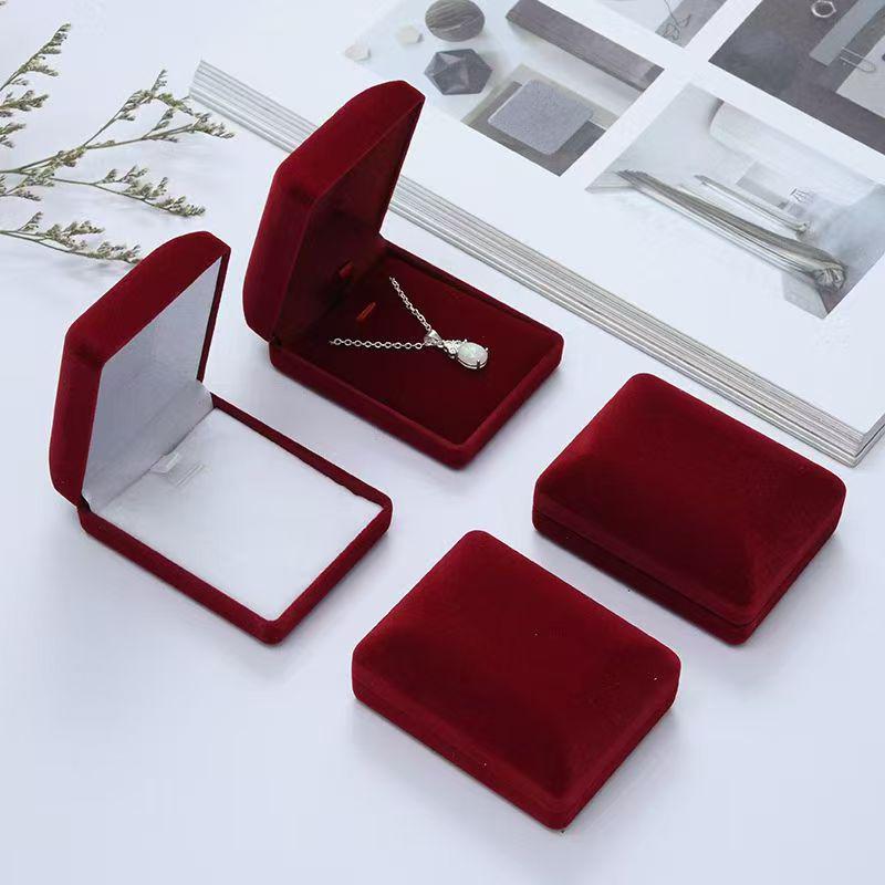 Elegant Red Velvet Jewelry Box for Wedding Necklace & Ring Display