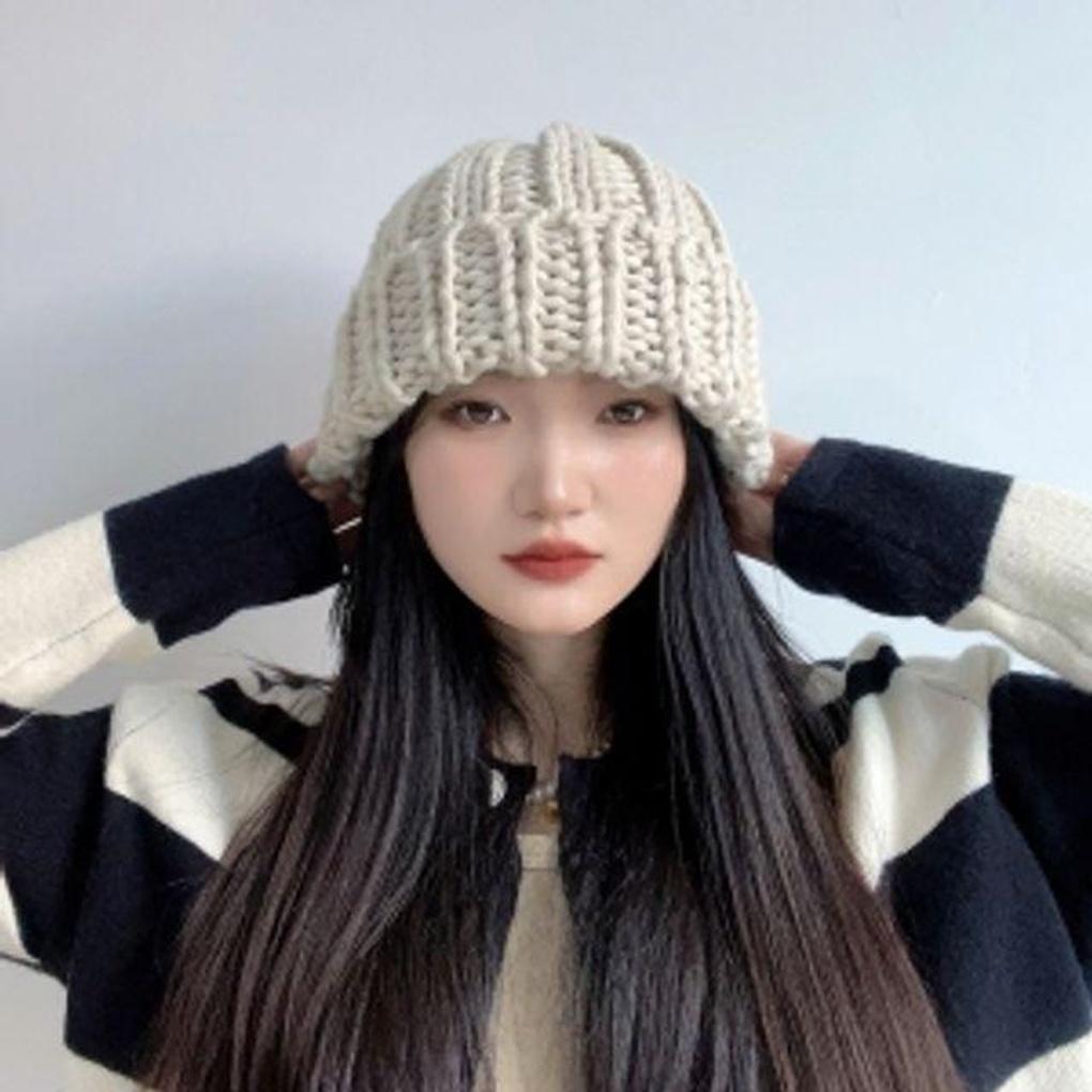 Women's Winter Daily Twisted Knit Beige Beanie Hat