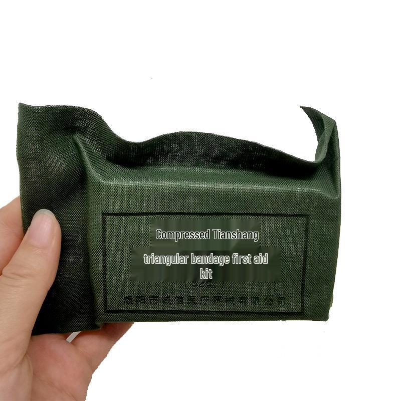 Emergency Rescue Training Kit: Compressed Triangular Bandage and First Aid Gauze