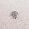 Trendiger Strass- und Zirkon-Nagelschmuck mit diamantbesetzten Metallpailletten