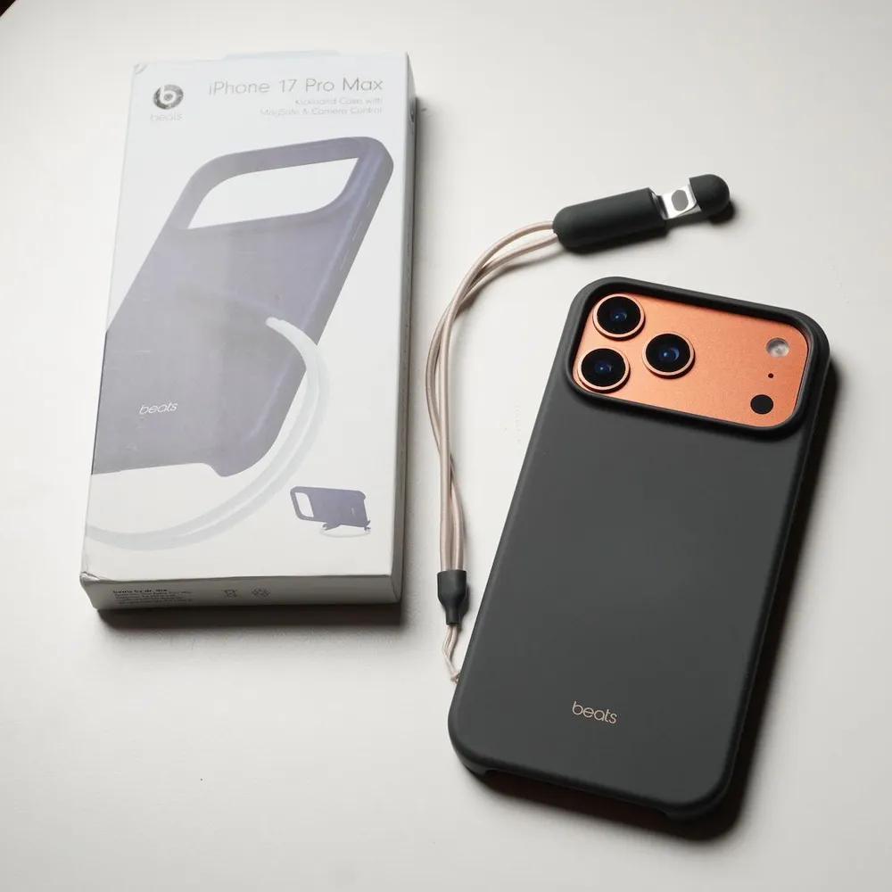 Beats ist geeignet für iPhone 17 Pro Max / iPhone 17 Pro Max Hülle mit Band, MagSafe-Unterstützung und Kamerasteuerung, offizielle Replik