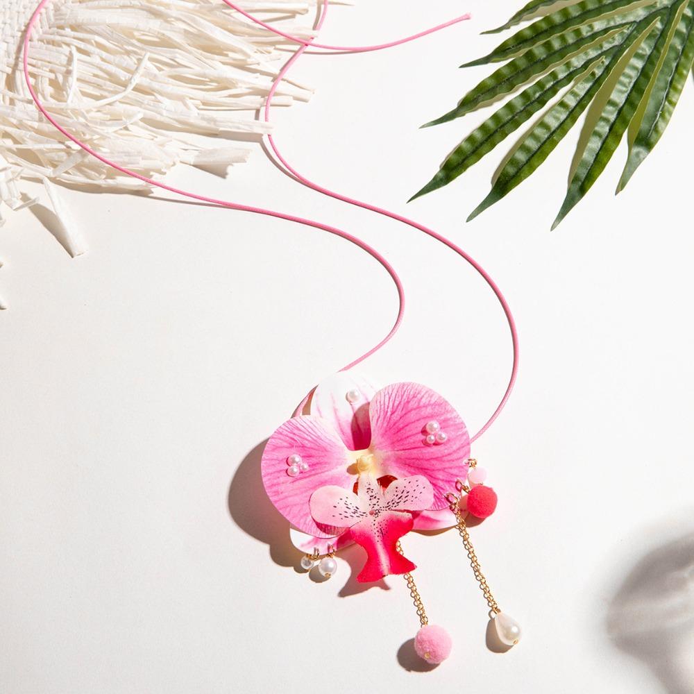 Exaggerated Flower Necklace Drawstring Korean Style Choker Photograph