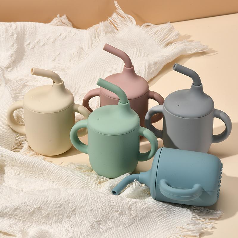 Children's Learning Drinking with Lid with Handle Drop-proof Baby Straw Mug