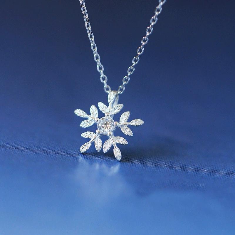 FY-PL329 S925 Sterling Silver Pendant Necklace New Snowflake Zircon-encrusted Korean Style Fashionable Jewelry