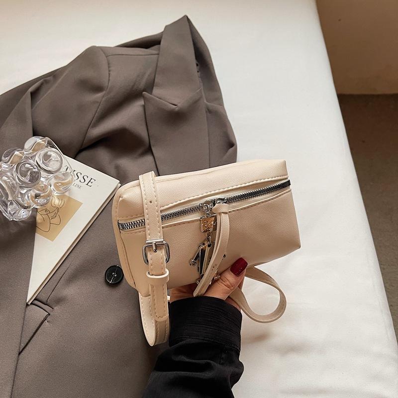 Summer new trendy lunch box bag versatile hand bag going out fashionable simple messenger small square bag women's bag