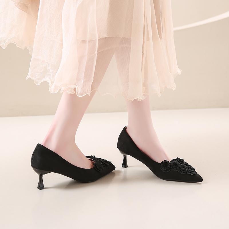 

Fashion NEW Spring/Autumn Women Pumps Pointed Toe Fine and Shoes Sheep Suede Leather Shoes for Women Elegant Flowers Handmade Shoes 35 чёрный
