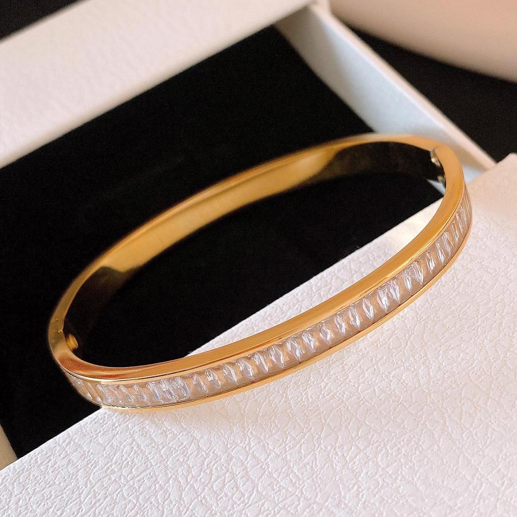 Stainless Steel Geometric Zircon Buckle Bangle - Elegantly Stylish Bracelet for Women
