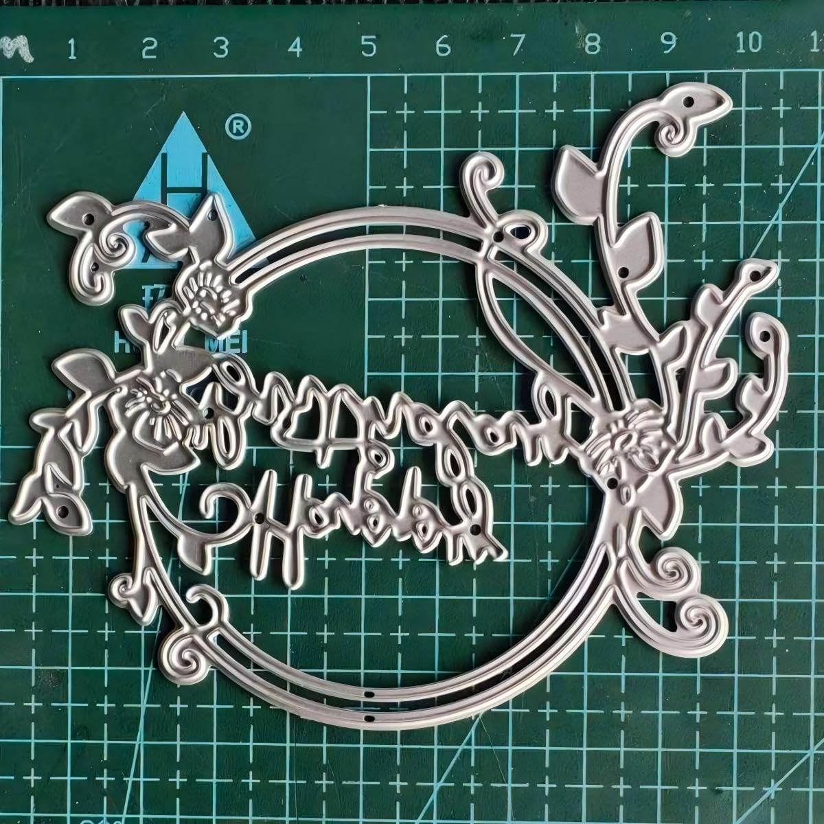 Happy Birthday Die Cuts for Card Making Wreath Metal Cutting Dies for DIY Paper Scrapbooking Embossing Crafts 1pc