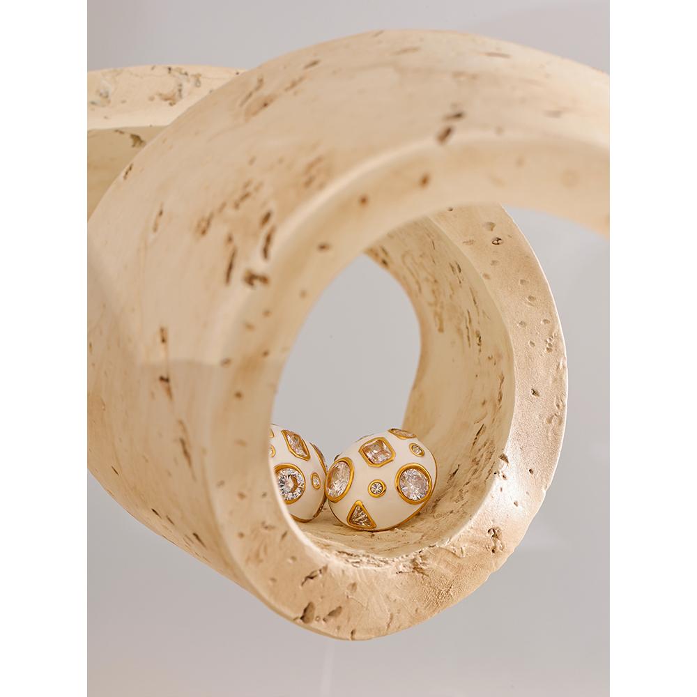 Eetit Ohrstecker aus Edelstahl mit weißem Emaille und eingelegtem Zirkonia-Anhänger für Damen, modischer, wasserdichter Schmuck