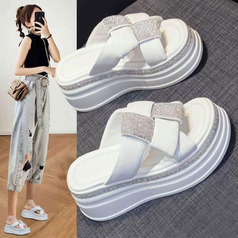 Brand broken size soft leather outer wear one-word slippers new sandals in summer muffin platform sandals
