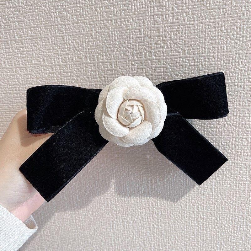 1Pcs Velvet Bow Tie Ladies College Style Shirt Collar Pins Fabric Camellia Flower Brooch Vintage Wedding Party Brooch For Women