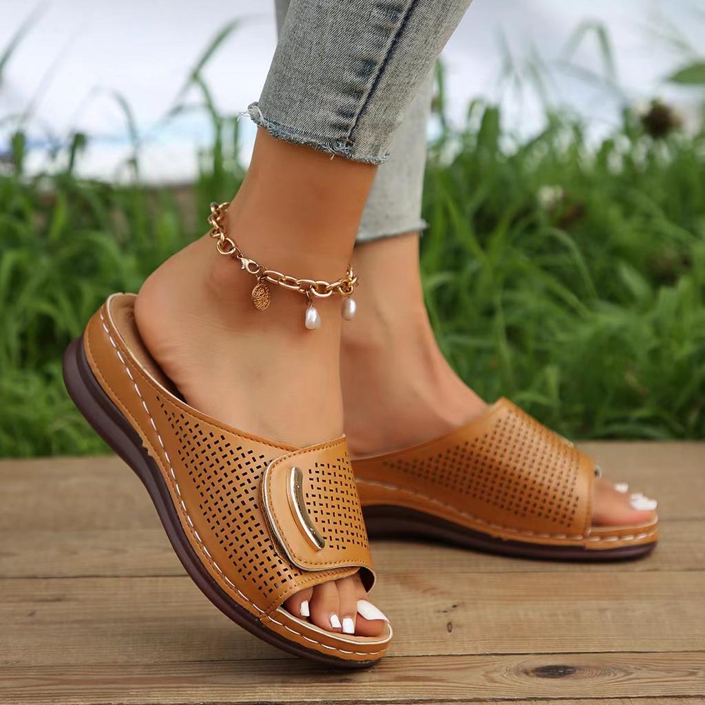 Fashion Women Hollow Out Wedge Slippers Women Summer Comfy Breathable Platform Sandals Woman Non Slip Flip Flops Plus Size 41 Mujer