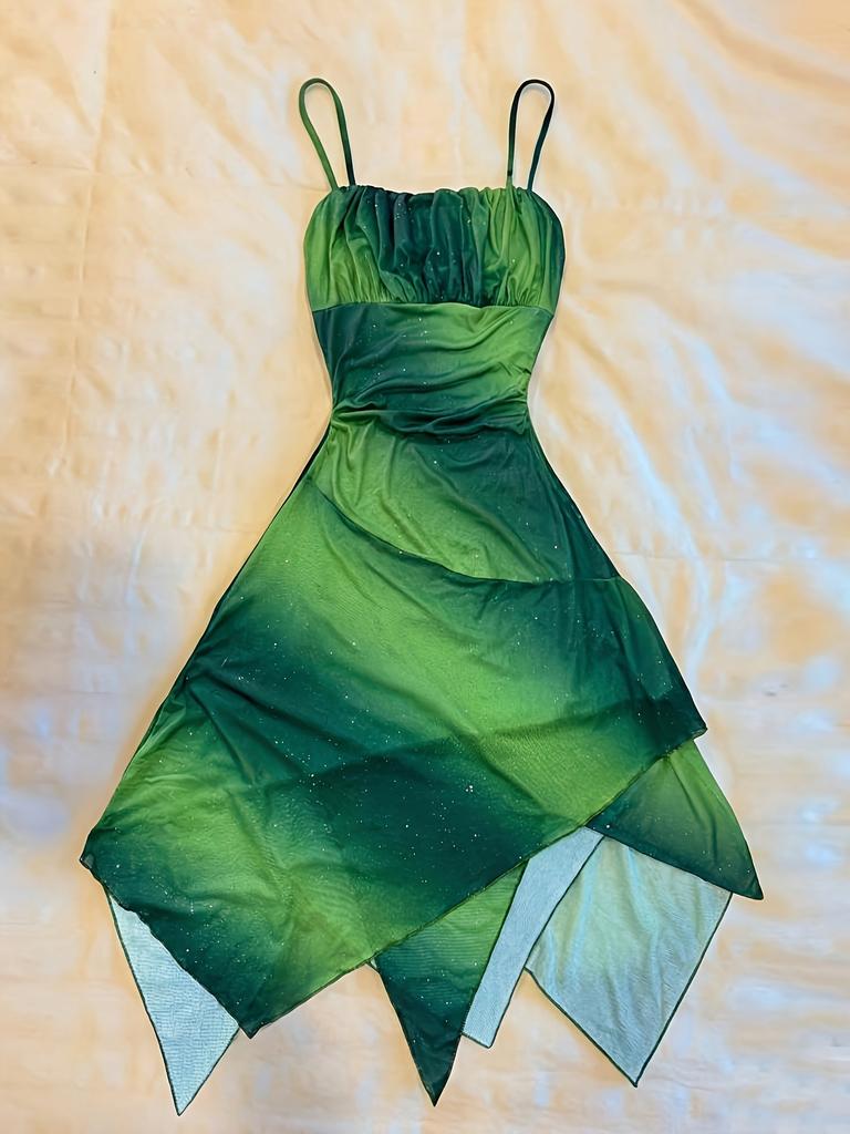 Pure desire wind green thin shoulder strap pleated waist outline curve irregular petal skirt fairy sultry dress