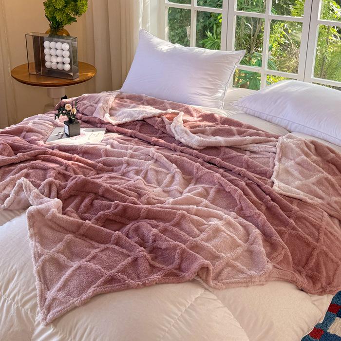 Meiling Gradient Jacquard Plush Blanket - Office Nap and Gift Option