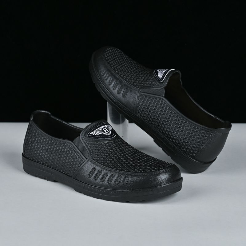 PVC Imitation Leather Men Non-Slip Waterproof Low-Cut Work Slippers Beach Sandals with Soft Soles for Construction Sites