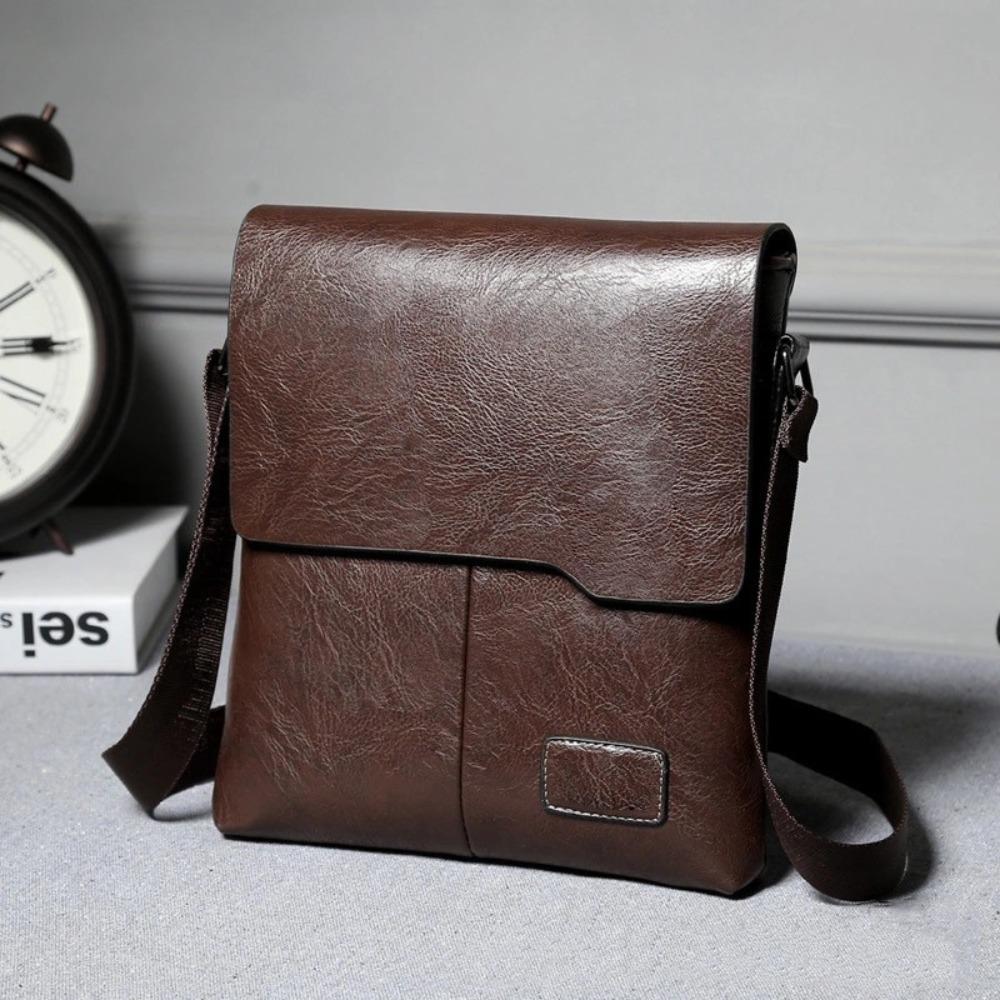 Newest Large Capacity Man Messenger Bag Adjustable Strap Waterproof Men's Crossbody Bag Pu Leather Vintage Handbag Sports