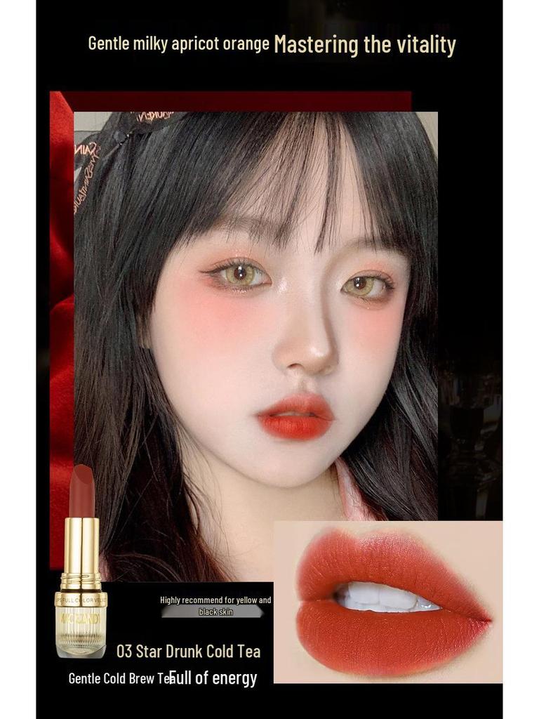 Marco Andy Velvet Essence Long-lasting True Red Waterproof Lipstick - Enhances Complexion, Non-stick