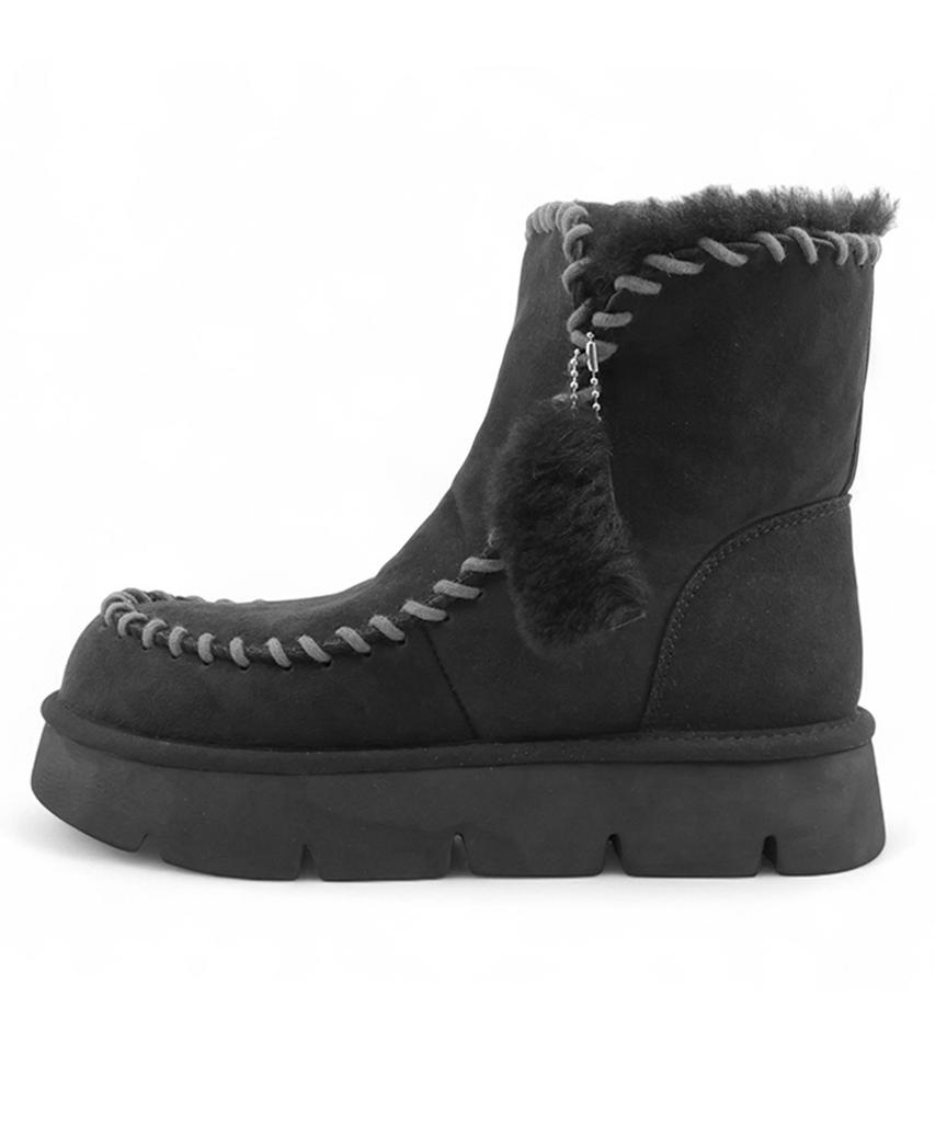 Yase Songi Songi X Yase Hand Swing Natural Wool Boots Black