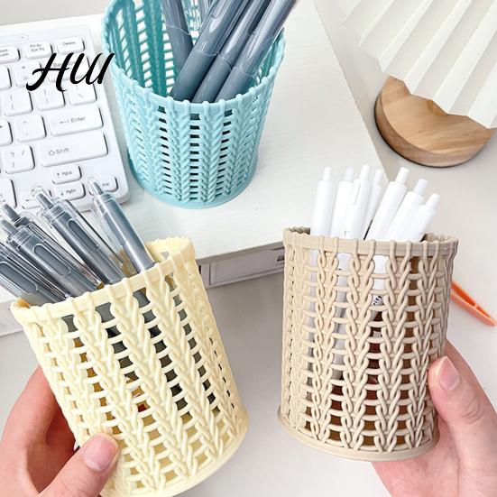 Ventilated Pen Holder Imitation Rattan Holder, Round Hollow Desk Organizer, Large Capacity Pencil Office Supplies Organizer Cup for Pens Pencils