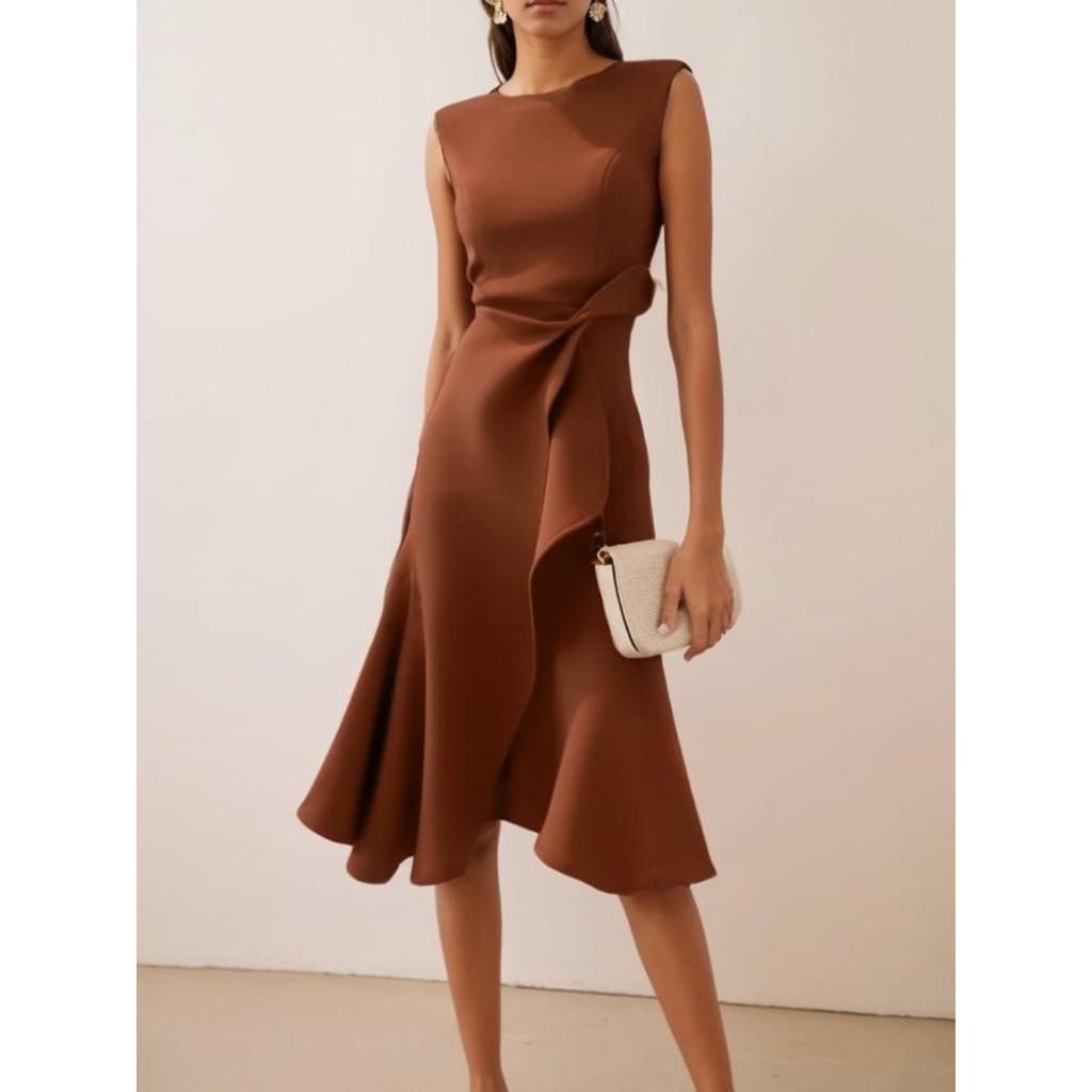 Women's Elegant Red Sleeveless Round Neck Evening Dress Gown for European and American