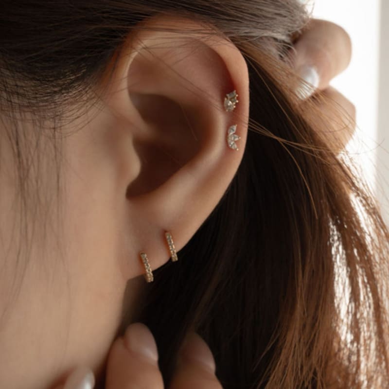 Youngglow 14k Slim Pave Cubic One Touch Earring (2size)