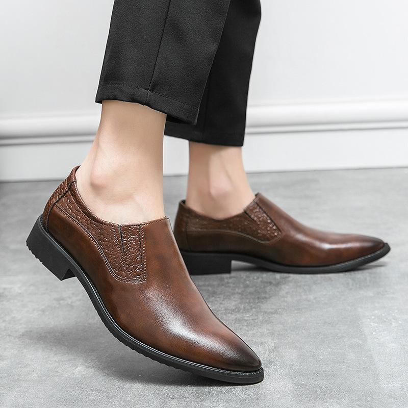 Large Size Men's Shoes Overalls Pointed Leather Shoes Men's Loafers Dress Business Casual Shoes Men's Wedding Groom Shoes