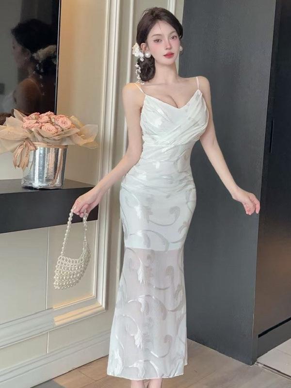 Elegantes Nachtclub-Temperament Cardigan & Sexy Träger-Abendkleid Set