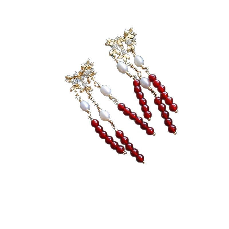 Red festive exaggerated personalized stud earrings heavy industry high-end earrings natural agate pearl new Chinese earrings