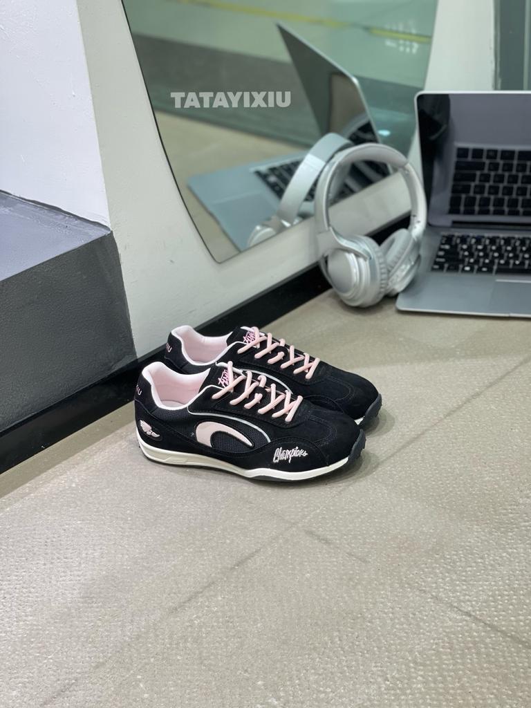 Retro inner height increase leather red German training shoes women's 2025 autumn new casual fashion versatile light breathable tide