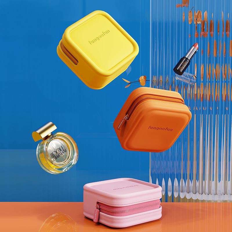 Women's Portable Large-Capacity Travel Makeup Bag - High-Value, Ins Style Skincare Storage Box