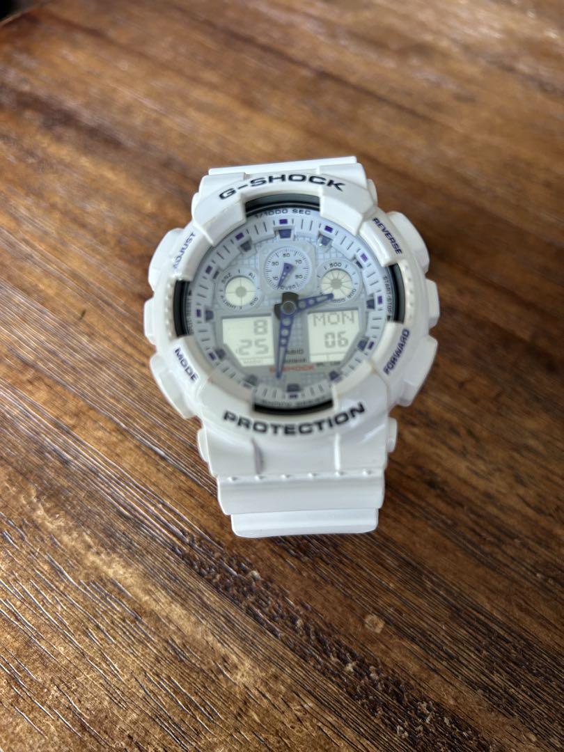 

[Б/У] Белые часы G-SHOCK G-SHOCK GA-100A CASIO