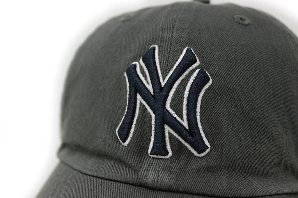 47 Marke (Marke Siebenundvierzig) Cap 47 CLEAN UP New York Yankees HOLZKOHLE