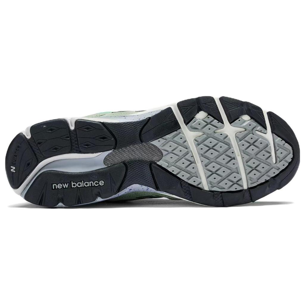 Patta X New Balance 990v3 Made In USA Keep Your Family Close Unisex Sneakers Green Olive M990PP3