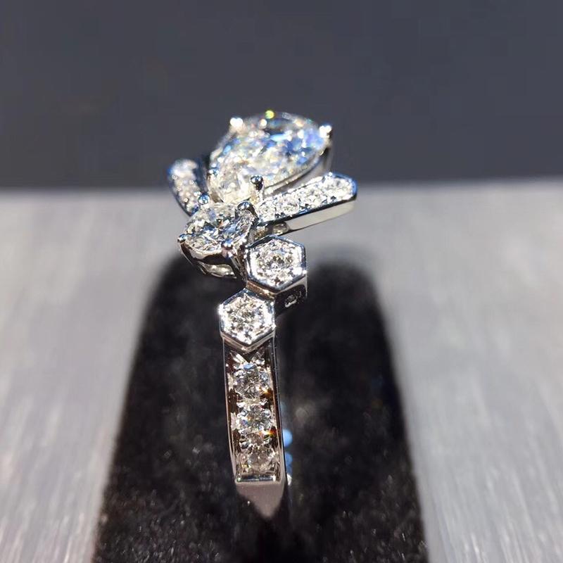 Huitan Creative Wedding Rings for Women Luxury Inlaid Waterdrop Cubic Zirconia Newly Designed Female Accessories Fashion Jewelry